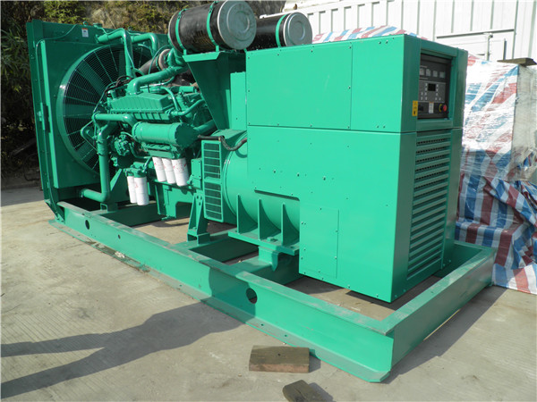 沁阳出租发电机 发电机组厂家：柴油发电机组的控制屏的作用是什么？