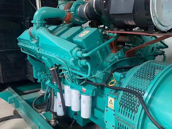 沁阳更换100kW柴油发电机组机油时，需要注意哪些事项？